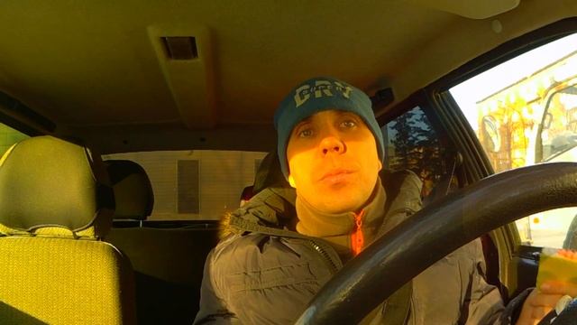 ЮТУБЕР ПРОВИНЦИАЛЬНОГО ГОРОДКА. смотреть онлайн