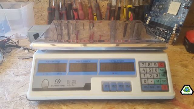 Scrapping out a pc/monitor combo to determine its value смотреть онлайн