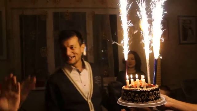 ДР: Булат Байкеев задувает свечи
