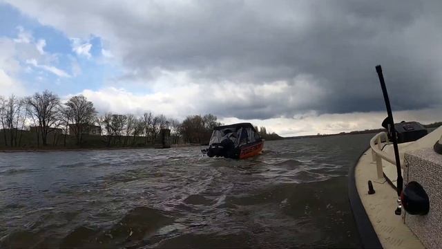 Открытие сезона на воде Днепр!!! Powerboat vs Южанка 2 tuning смотреть онлайн