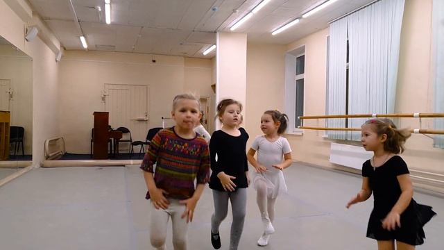 Школа Балета для самых маленьких балерин. 4K смотреть онлайн