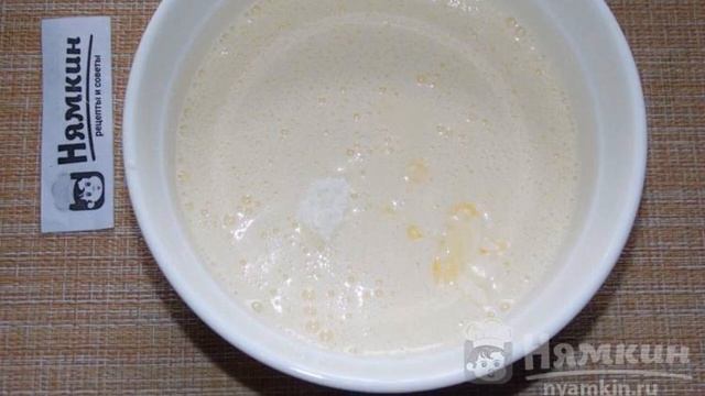 Cupcake With Cottage Cheese And Dates In A Slow Cooker