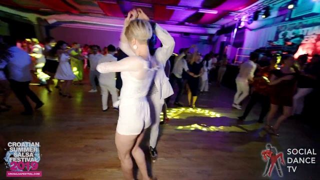 Mark Anthony & Olesia - Salsa Social Dancing | Croatian Summer Salsa Festival 2019 смотреть онлайн