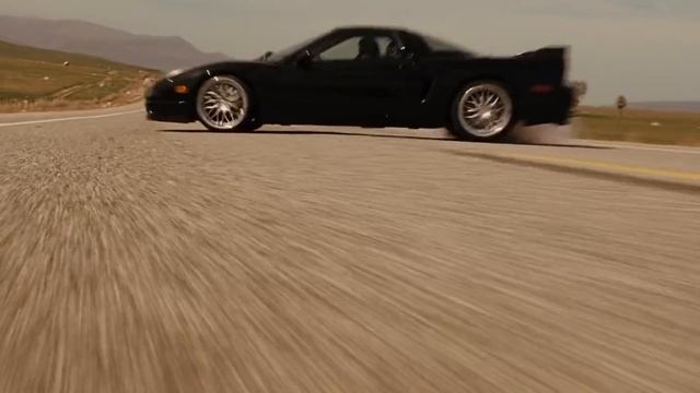 FAST and FURIOUS: FAST FIVE - Opening Chase (Charger, NSX-R and Trans Am vs Bus MC-9) #1080HD смотреть онлайн