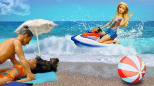 Барби застала парня за изменой на отдыхе?? Сборник видео для девочек с историями про Барби