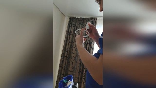 Установка встроенного светильника в натянутый потолок своими руками. смотреть онлайн