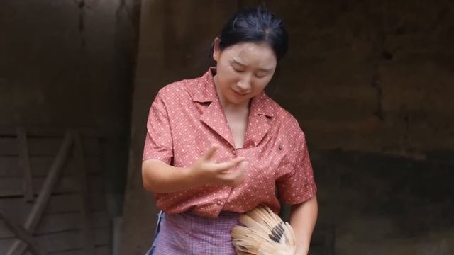 Bamboo Fungus 竹蓀 | 萬物生長有時，將一去不回的時間凝聚在竹蓀裡，讓短暫脆弱的鮮美長久停留、造化厚味。【鄉愁沈丹 Shen Dan】 смотреть онлайн