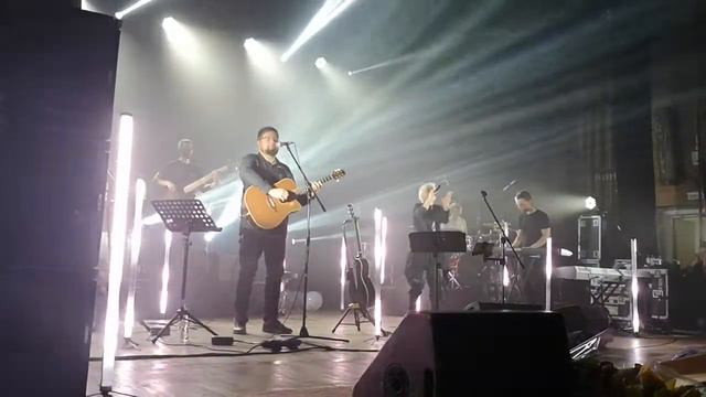 Сурганова и Оркестр - Да будет свет (Королев, 15.02.2020) смотреть онлайн