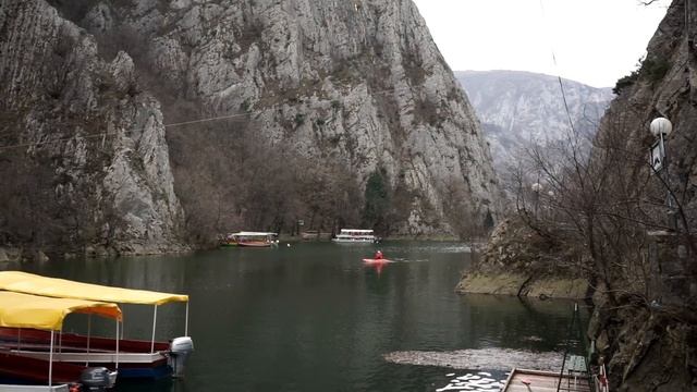 Üsküp Gezisi - Üsküp'te 1 Gün Geçirmek - Matka Kanyonunda Kanoya Bindik! Üsküp Vlog 2023 смотреть онлайн