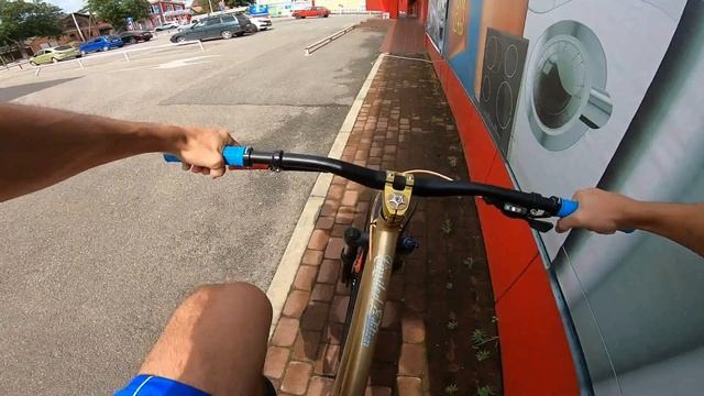 Прикатываю новые слики. Уже успел упасть смотреть онлайн