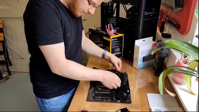 PC build: Red devil смотреть онлайн