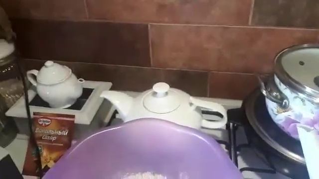 Будни домохозяйки)))) вкусная запеканка))) каша-пирог из овсянки с бананами)))) смотреть онлайн