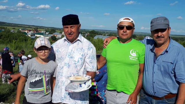 Пошатово тат. Мөхтәр хадҗины Юбилее белән котлап якын дусларыннан! 2022ел. смотреть онлайн