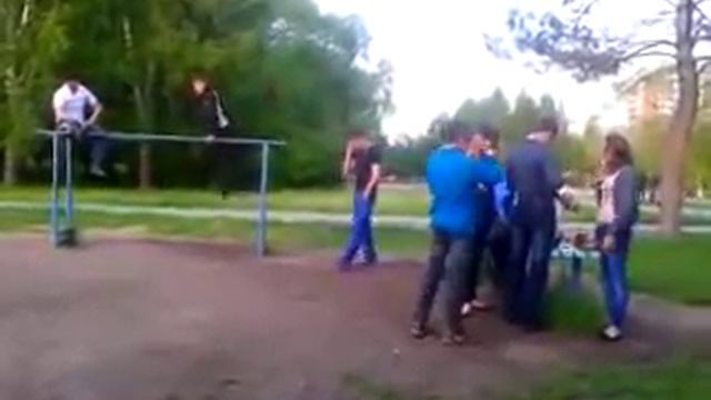 О том, как отдыхают подростки часть 2)