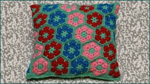 Африканский цветок крючком. Вязание крючком подушки.