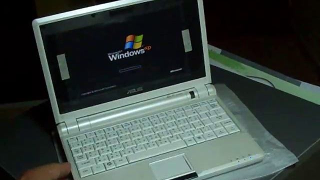IMPRESIONANTE ! Asus EEE 1gb de ram ! смотреть онлайн