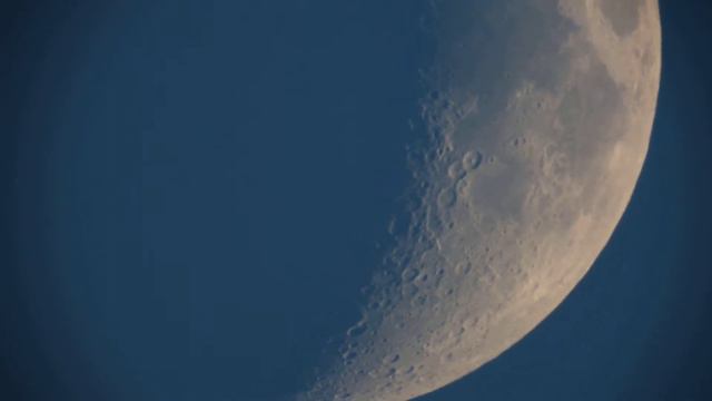 The Moon смотреть онлайн