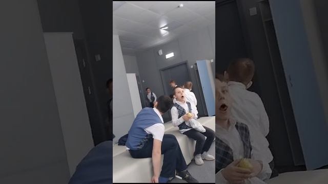 лютый ТВЕРК от одноклассника смотреть онлайн