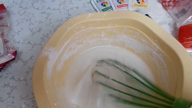 Glazura za kolače - Royal Icing смотреть онлайн