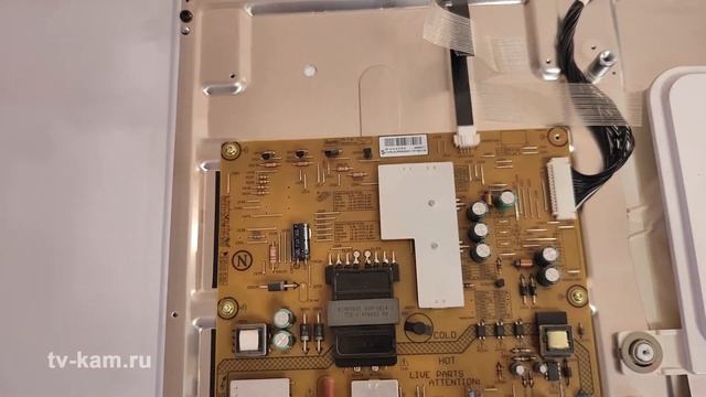 Ремонт телевизора Philips 48PFS8109/60 (QV14.1). Перезагрузка на логотипе. смотреть онлайн