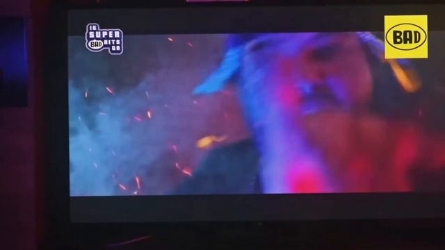 Lil Touvlo (aka Manos) - Μινιμινι Μινιμινια (Official Video Clip) смотреть онлайн