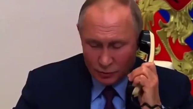 «Ало, ты обновил фри фаер?» смотреть онлайн