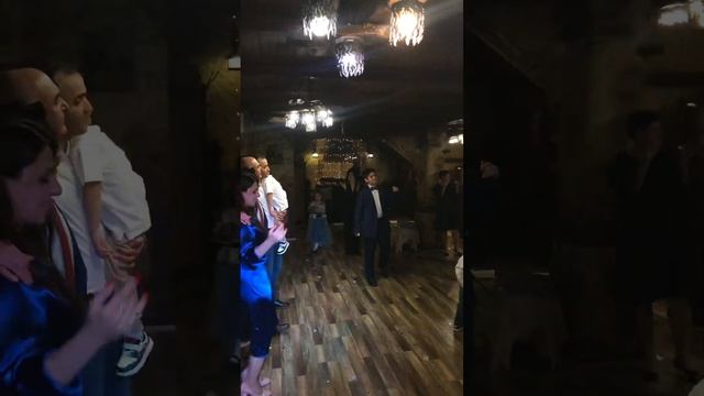 Пою шикарную песню на юбилее у родственника ?? смотреть онлайн