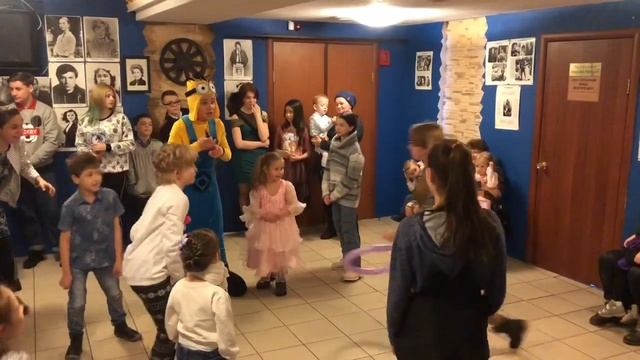 Поздравили многодетные семьи с Новым Годом и Рождеством / Югра Возрождение / Сургут (ХМАО ЮГРА) смотреть онлайн