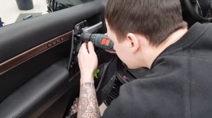 Toyota LC200 2017 демонтаж карты двери.