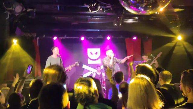 Ландыши, Рук нет. 16 Тонн, 11.11.2023 смотреть онлайн