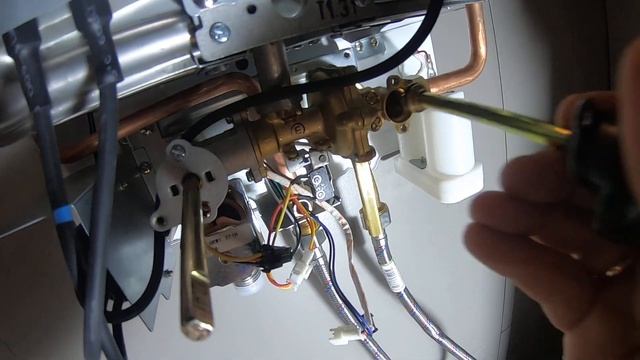 Доработка газовой колонки ПОД ОТОПЛЕНИЕ (Electrolux, zanussi) Ч.1 смотреть онлайн
