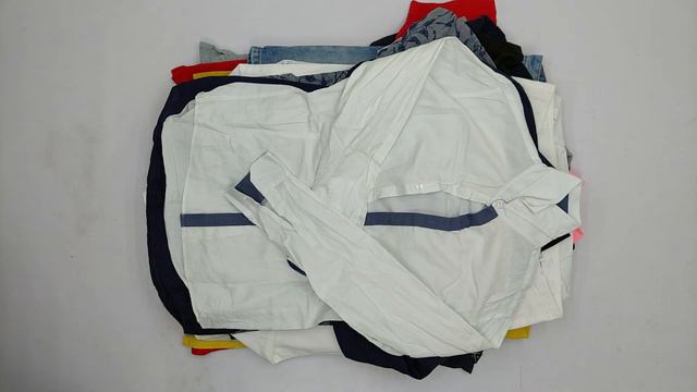 23998 Мужской микс весна-лето MEN / S (extra/1 кат) 37 пак 9.6кг 6.75€/кг 34шт смотреть онлайн