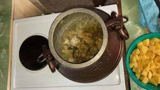 Картошка с мясом и грибами в АФГАНСКОМ КАЗАНЕ!!! #картошкасгрибами #казан смотреть онлайн