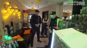 "СПУЩУ ТЕБЯ С ЛЕСТНИЦЫ!" / ЖУТКИЙ ТРЕШ-САЛОН / Треш-обзор салона красоты в Москве