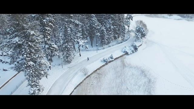 Pimeys - Urheiluhullu смотреть онлайн