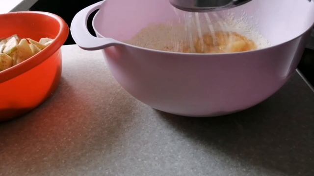 День рождения моего канала, отмечаем готовя праздничный пирог?✨Кошачья готовка✨ №2 смотреть онлайн