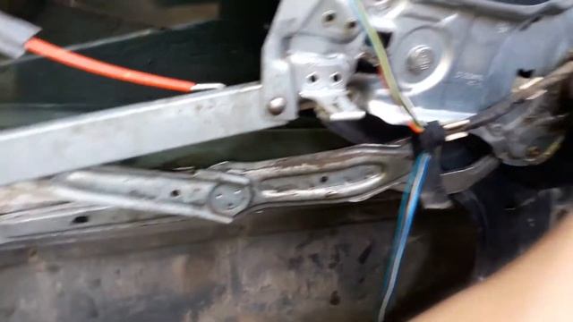 BMW E34 как ремонтировать стеклоподъемник смотреть онлайн