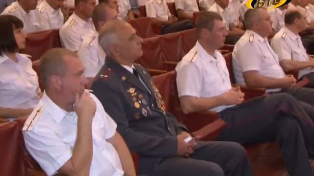 Министр поздравляет сотрудников УВД смотреть онлайн