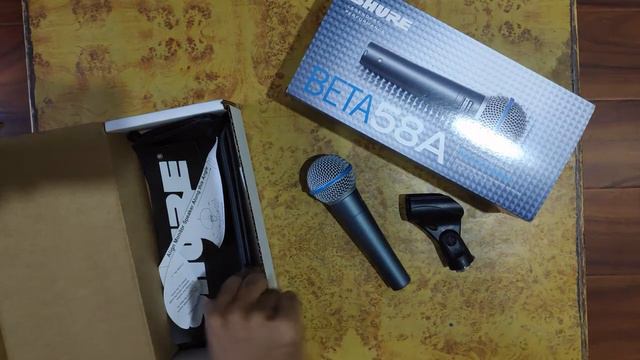 Unboxing Shure BETA 58A