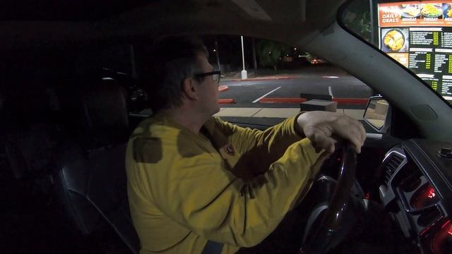 Drive Thru Order at Riliberto's Fresh Mexican Food, 3344 N Oracle Rd, Tucson, Arizona, GX018537 смотреть онлайн