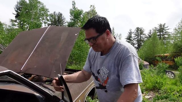 1966 Chevrolet Impala Sport Coupe смотреть онлайн