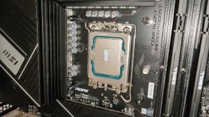 Рамка для сокета LGA1700 - Зачем она нужна? Тест I7 13700K