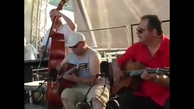 Bireli Lagrene and Martin Weiss - I can't give you anything but love смотреть онлайн