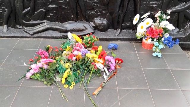 Проект "Достопримечательности моего города". Памятник 214 детям. смотреть онлайн