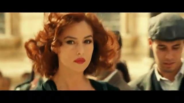 Великолепная Моника Беллуччи (сцена с сигаретой) смотреть онлайн
