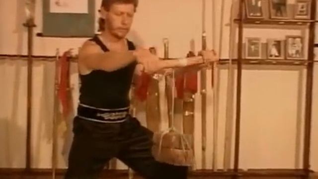 Ушу. Базовые Техники Циньна (Wushu)
