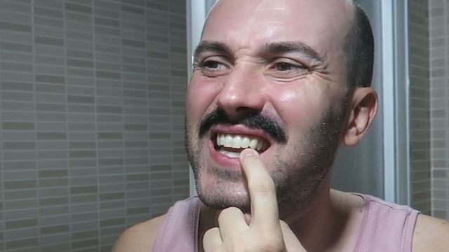 DIENTES más BLANCOS en 30 minutos con TIRAS BLANQUEADORAS - EXPERIENCIA y CONSEJOS смотреть онлайн