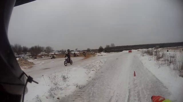 Лёд и большая трасса на кроссовом мотоцикле. МУМ 3/2 серия. Она попробует сегодня всё 22.01.2023 смотреть онлайн