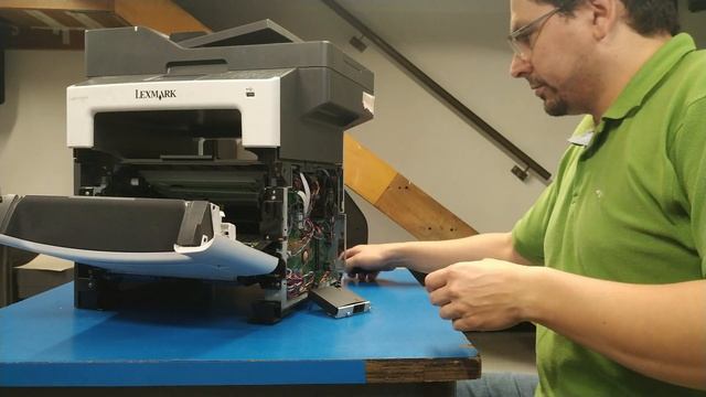 Restaurar configuración de seguridad Lexmark MX511 смотреть онлайн