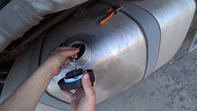 Запчастюшки-Ништячки для Желтого, Крышки на баки, Амортизаторы смотреть онлайн